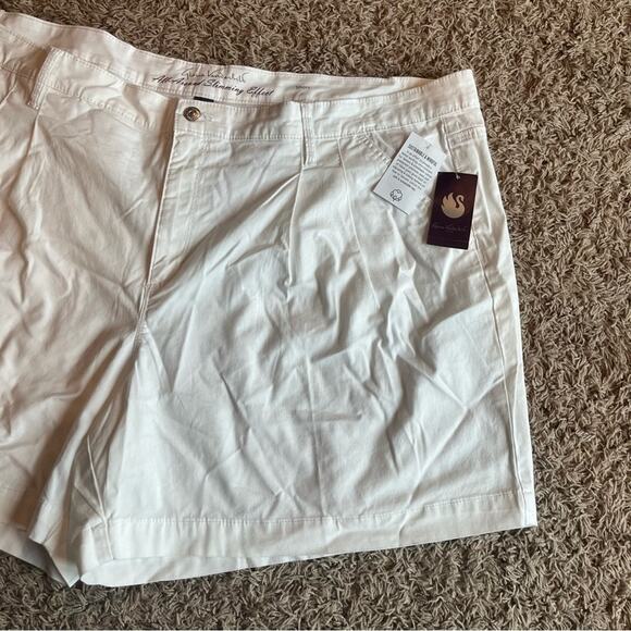 NWT! Gloria Vanderbilt White High Rise All-Around Slimming Effect Short Size 24W - Picture 6 of 12